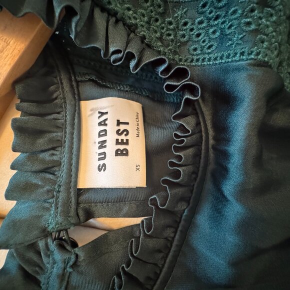 Sunday Best Green Lace Ruffle Midi Dress – XS - Picture 3 of 4